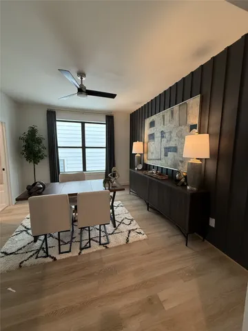 $794,432 | 1422 Caywood Lane, Unit D, Houston, TX 77055