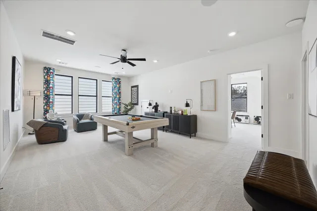 $765,000 | 1422 Caywood Lane, Unit D, Houston, TX 77055