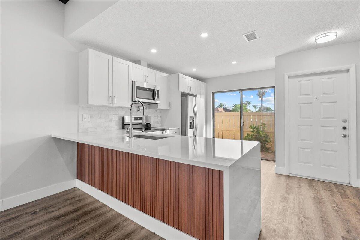 593 Banks Road, Unit 593 Margate, FL 33063 - Photo 6 of 30 04-CBW_6909