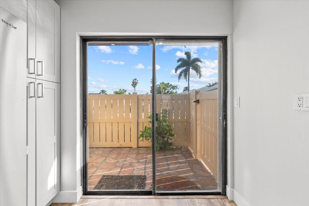 593 Banks Road, Unit 593 Margate, FL 33063 - Photo 9 of 30 07-CBW_7034