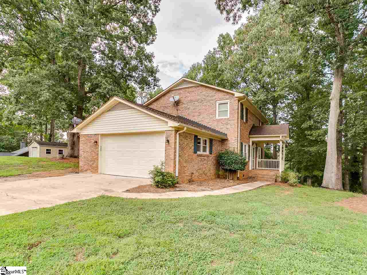 125 Chestnut Lake Drive Inman, SC 29349 - Photo 3 of 32
