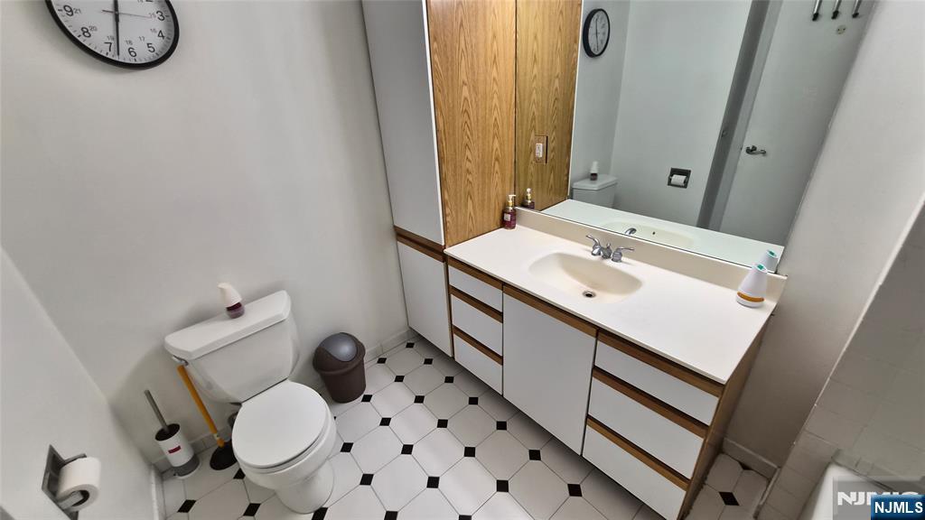 55 Clinton Place, Unit 304 Hackensack, NJ 07601 - Photo 13 of 14