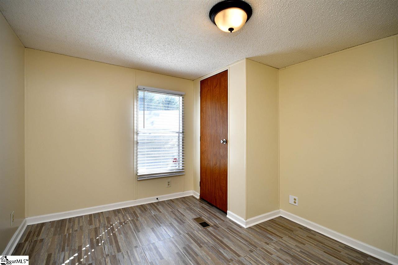 253 Lolly Road Gray Court, SC 29645 - Photo 27 of 36