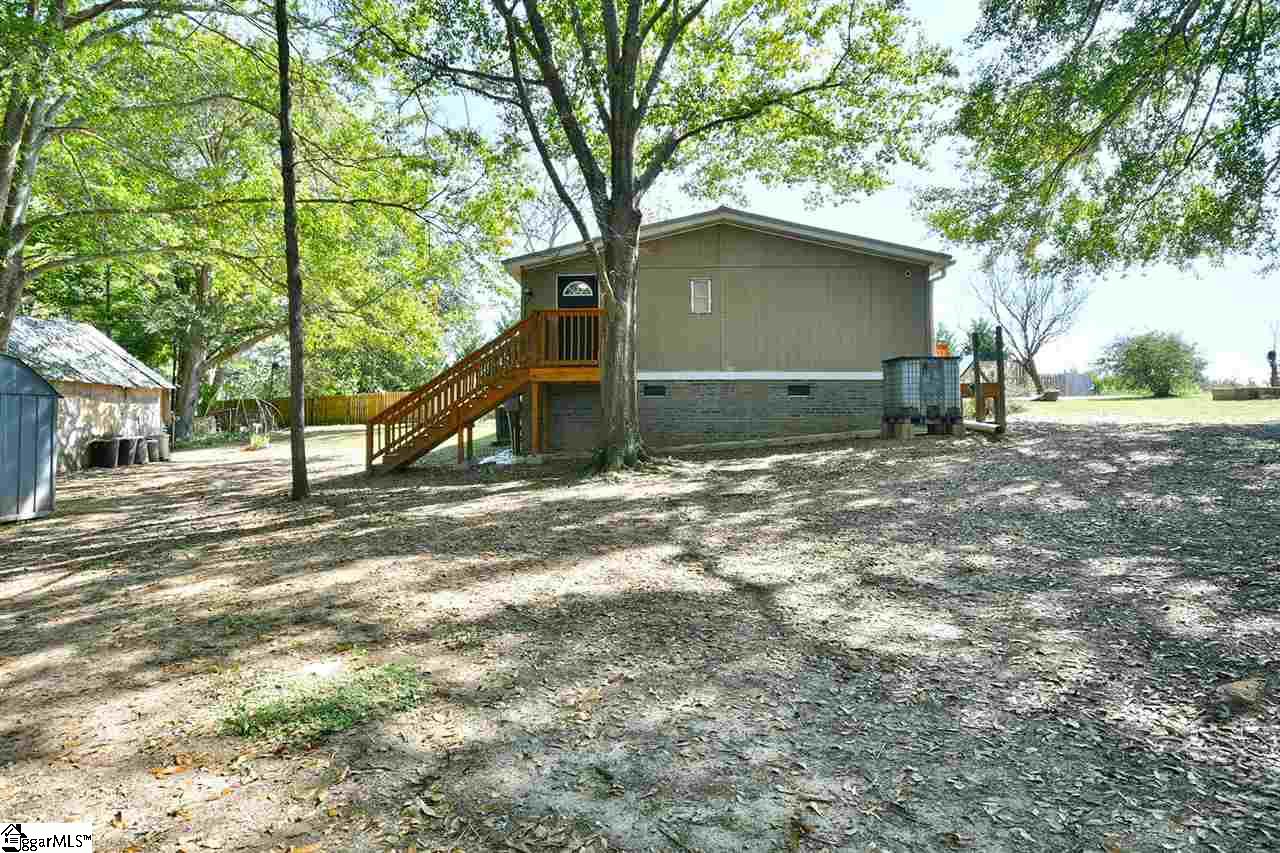 253 Lolly Road Gray Court, SC 29645 - Photo 33 of 36