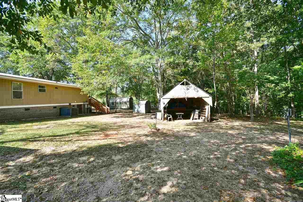 253 Lolly Road Gray Court, SC 29645 - Photo 7 of 36