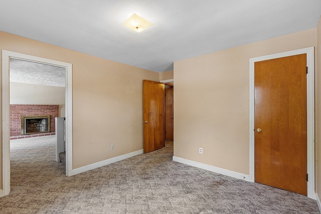 16 Benjamin Road Worcester, MA 01602 - Photo 16 of 40 Gallery Image 16