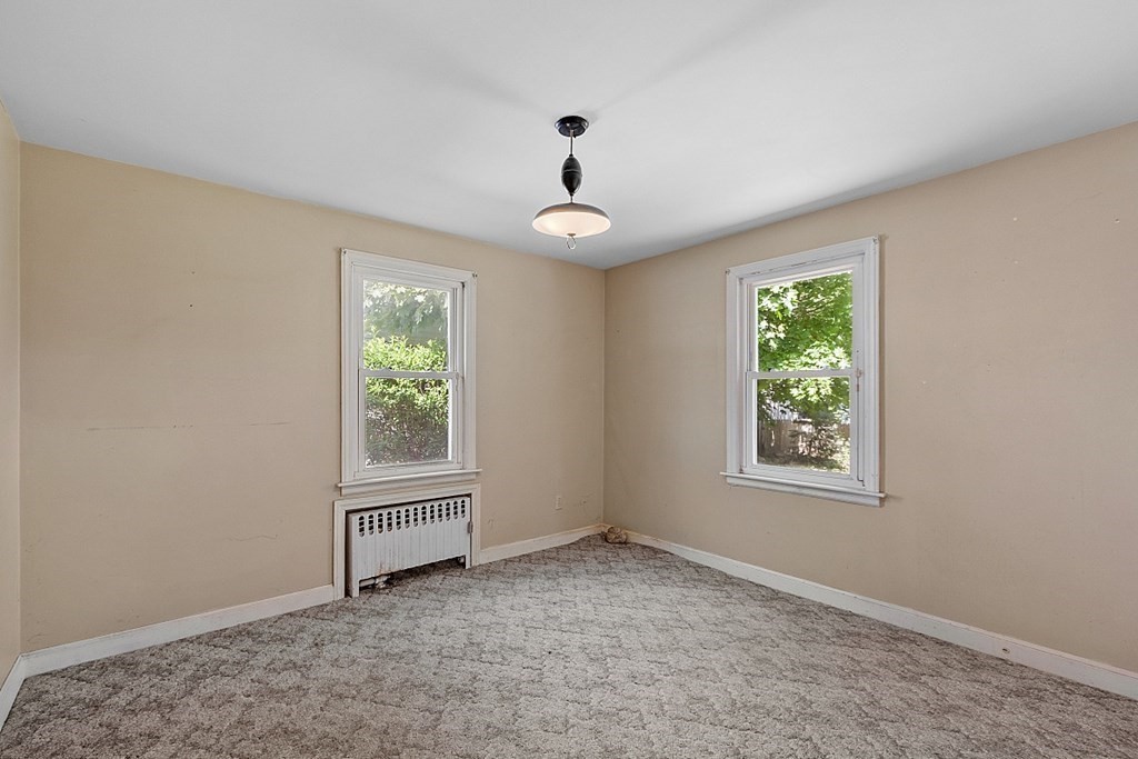 16 Benjamin Road Worcester, MA 01602 - Photo 18 of 40 Gallery Image 18