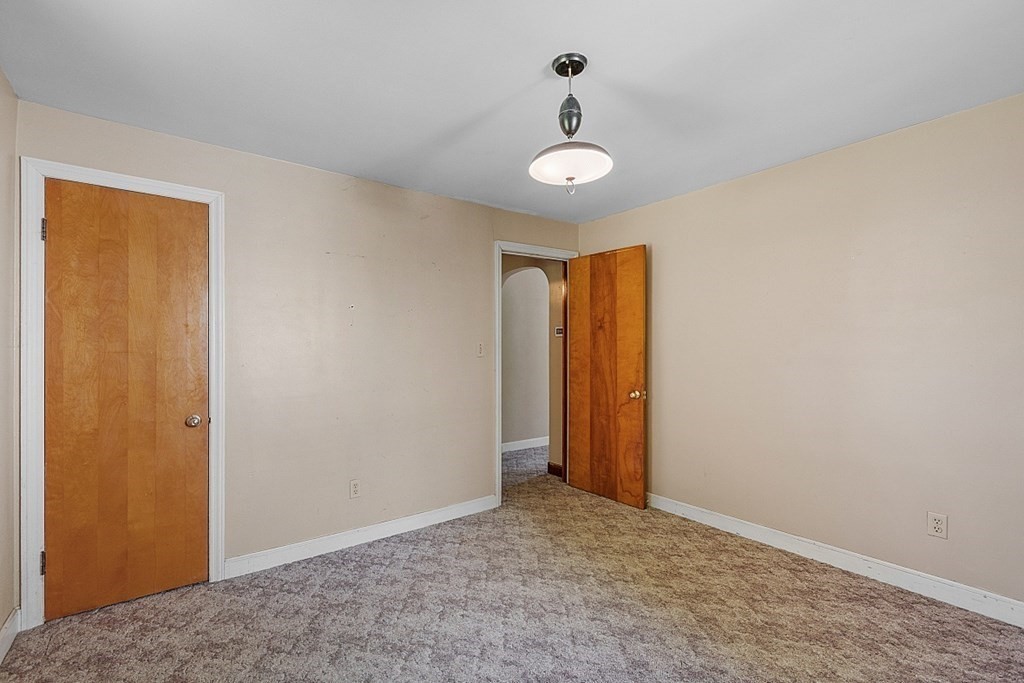 16 Benjamin Road Worcester, MA 01602 - Photo 19 of 40 Gallery Image 19