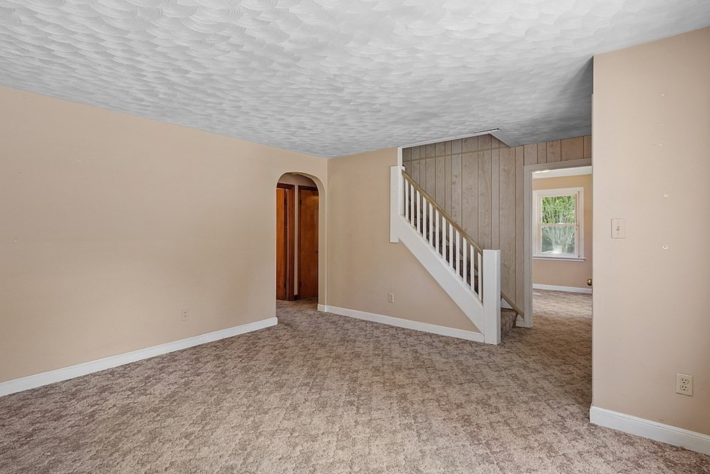 16 Benjamin Road Worcester, MA 01602 - Photo 22 of 40 Gallery Image 22