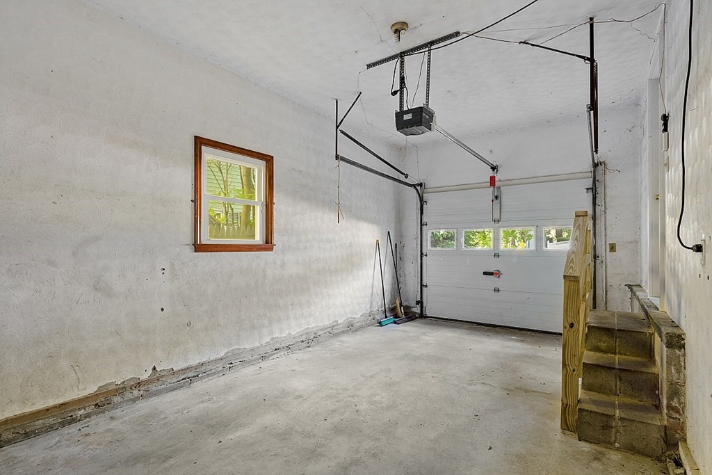 16 Benjamin Road Worcester, MA 01602 - Photo 33 of 40 Gallery Image 33