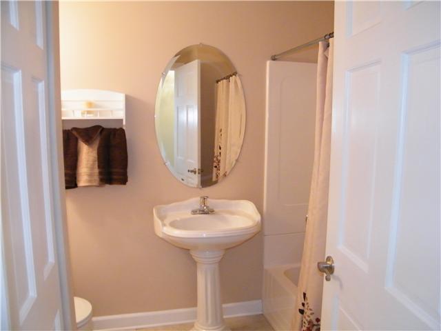 1768 Rushing Way Columbus, OH 43235 - Photo 13 of 16 Gallery Image 13
