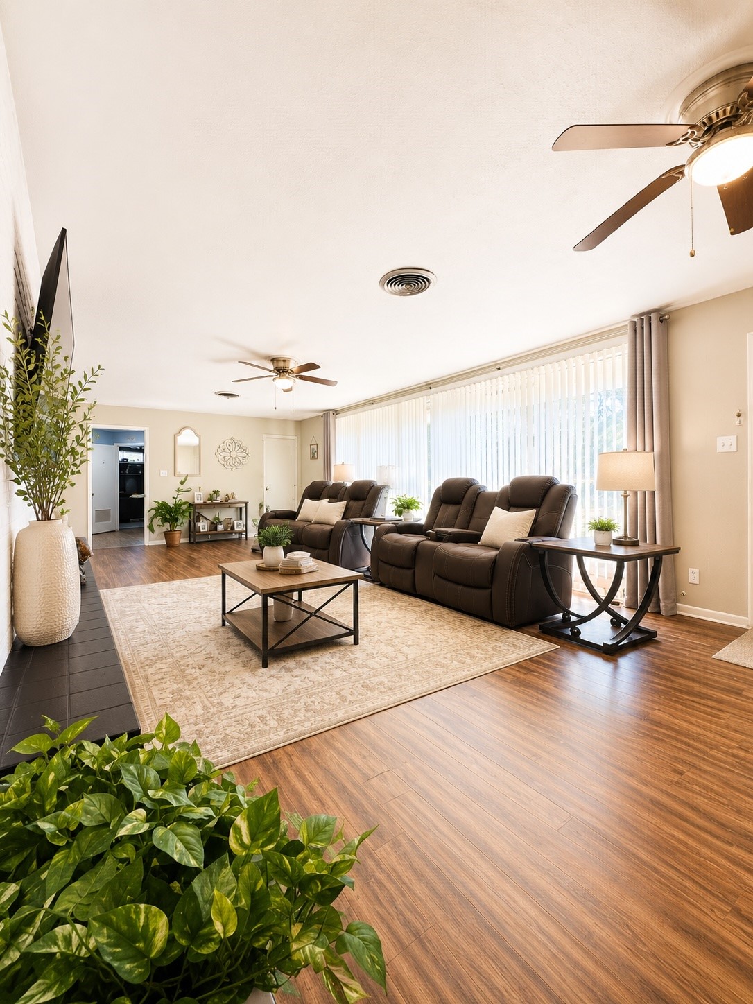 188 Grammar Road Houston, TX 77047 - Photo 4 of 11