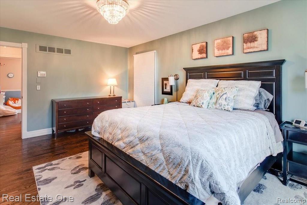 451 Lake Forest Road Rochester Hills, MI 48309 - Photo 40 of 97