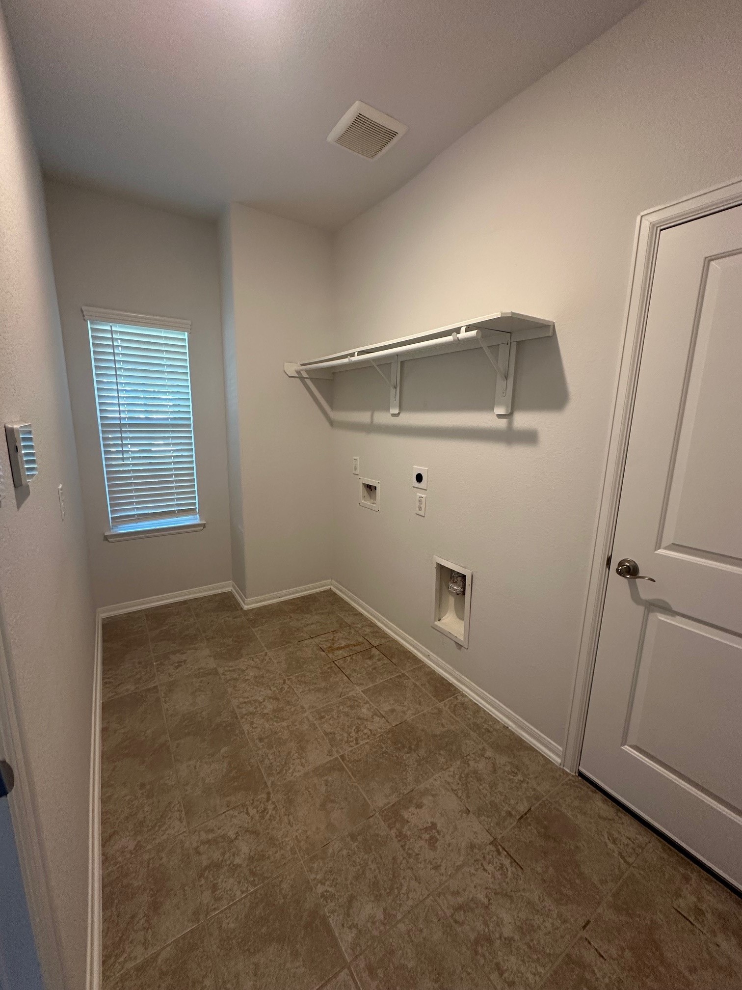 2129 Solstice Boulevard Spring, TX 77386 - Photo 42 of 43 Utility Room