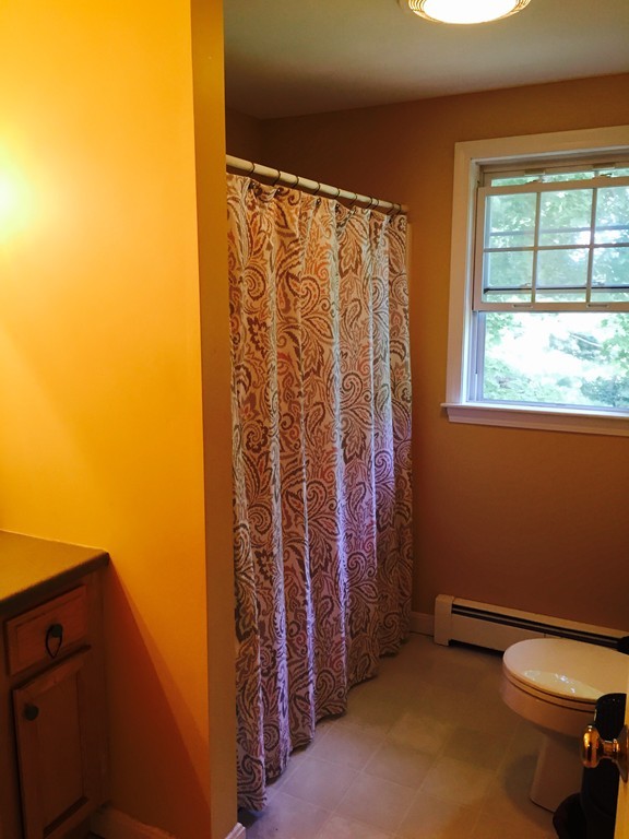 236 Main Street Clinton, MA 01510 - Photo 5 of 14 Gallery Image 5