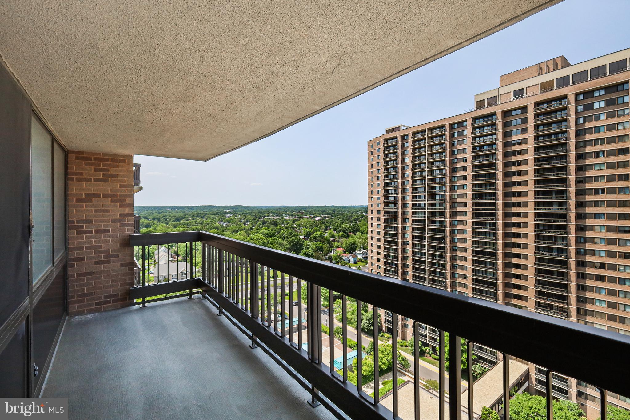 5501 Seminary Road, Unit 1702S Falls Church, VA 22041 - Photo 12 of 41