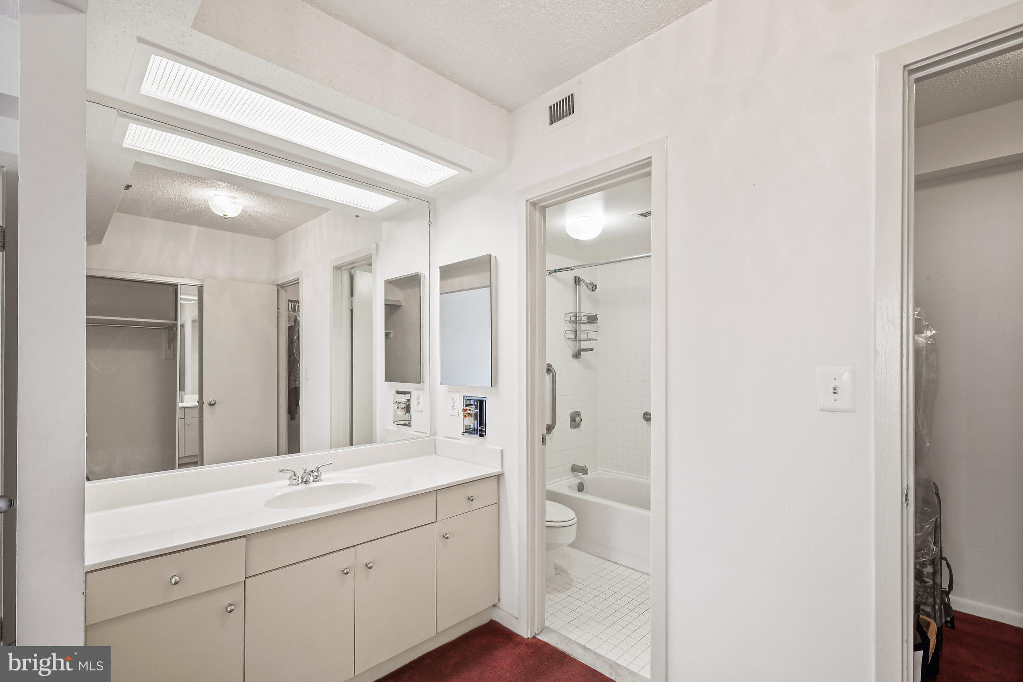 5501 Seminary Road, Unit 1702S Falls Church, VA 22041 - Photo 21 of 41