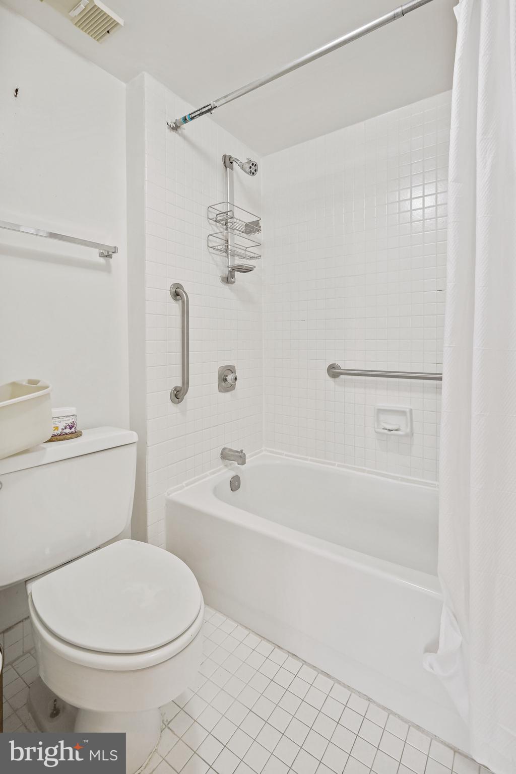 5501 Seminary Road, Unit 1702S Falls Church, VA 22041 - Photo 23 of 41