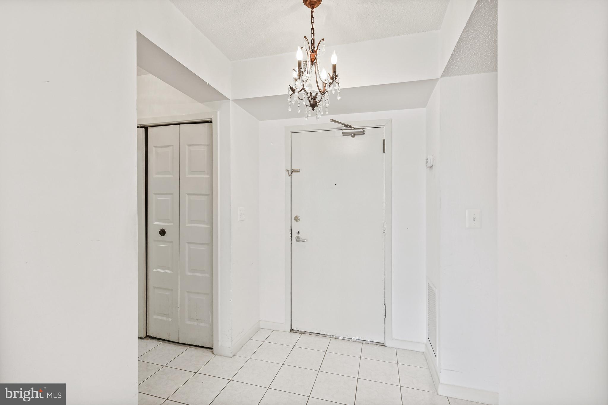 5501 Seminary Road, Unit 1702S Falls Church, VA 22041 - Photo 6 of 41