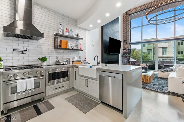 $839,900 | 11441 Allerton Park Drive, Unit 206, Las Vegas, NV 89135