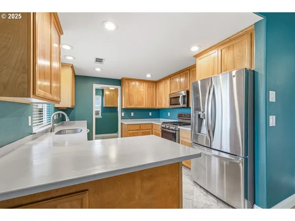 $375,000 | 1243 Shafer Lane, Medford, OR 97501