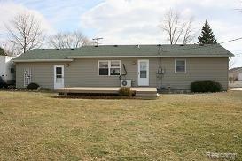 602 Cherry Road Monroe, MI 48161 - Photo 16 of 21 IMG_2894.jpg