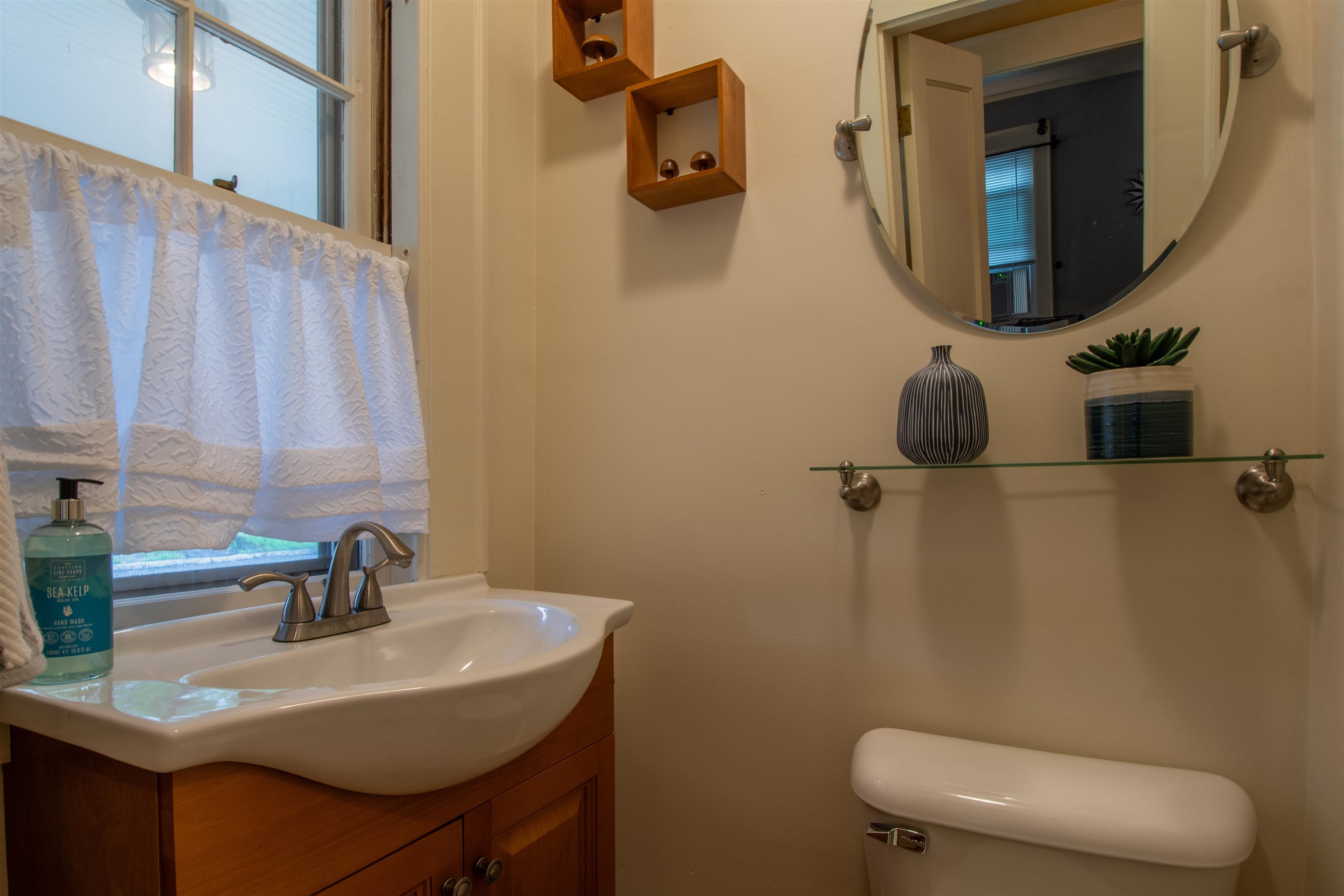 842 Maple Street Manchester, NH 03104 - Photo 26 of 27 Gallery Image 26
