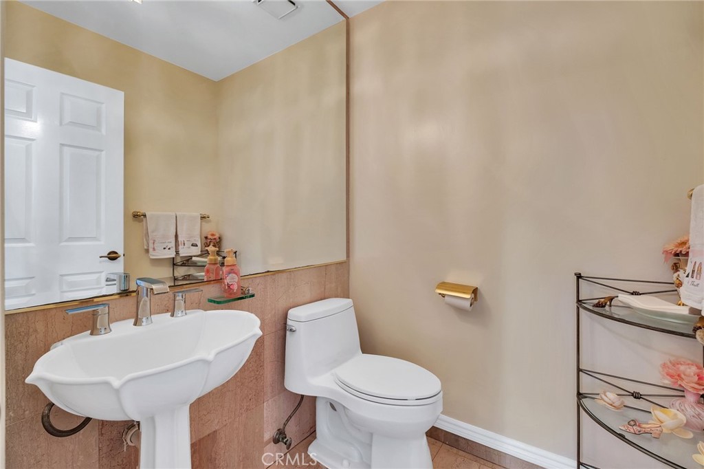 6516 Sandy Point Court Rancho Palos Verdes, CA 90275 - Photo 19 of 49