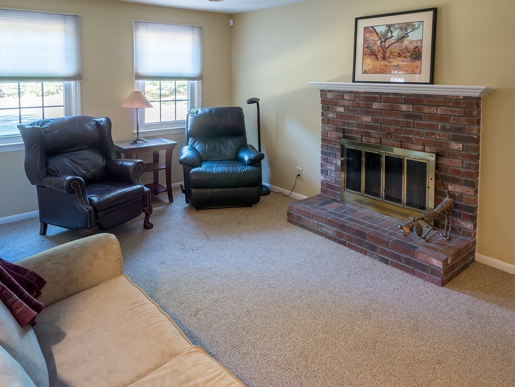 2 Barefoot Hill Road Sharon, MA 02067 - Photo 5 of 8 Gallery Image 5