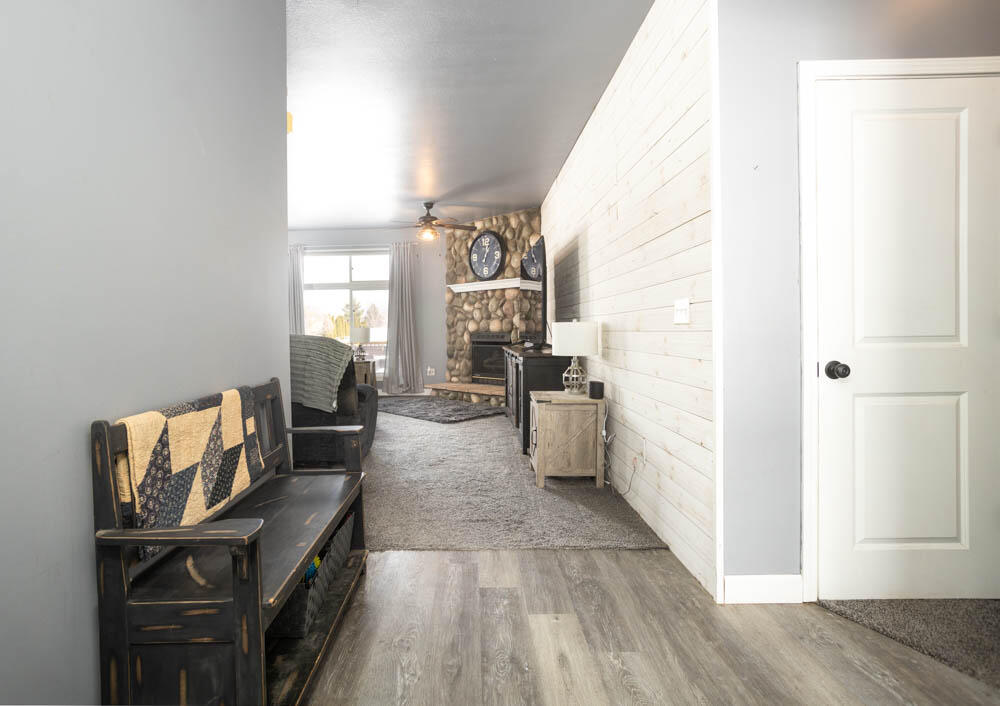 7546 Mary Kay Court Crown Point, IN 46307 - Photo 3 of 25 1000x706