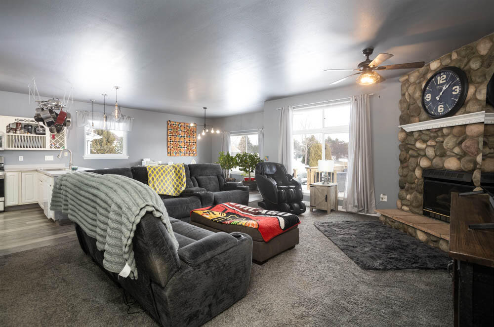 7546 Mary Kay Court Crown Point, IN 46307 - Photo 5 of 25 1000x662