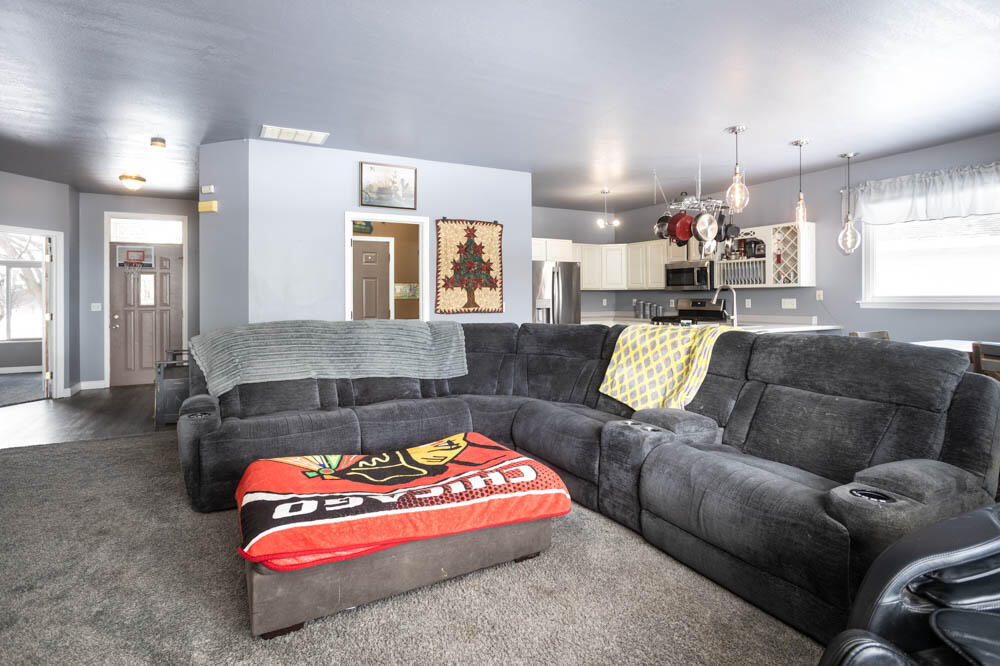 7546 Mary Kay Court Crown Point, IN 46307 - Photo 6 of 25 1000x666