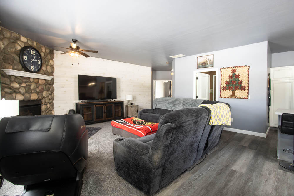 7546 Mary Kay Court Crown Point, IN 46307 - Photo 7 of 25 1000x667