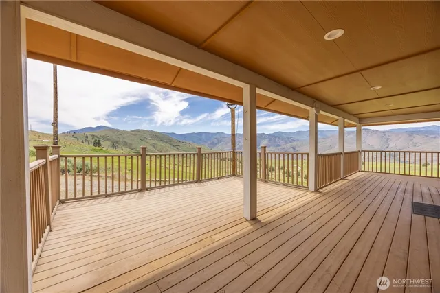 $599,950 | 29 Barn Dance Road, Pateros, WA 98846