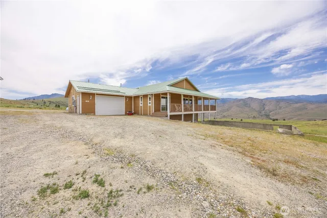 $599,950 | 29 Barn Dance Road, Pateros, WA 98846