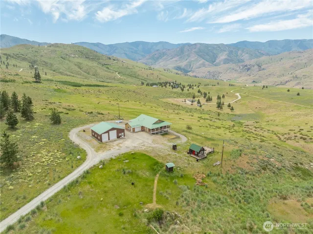 $599,950 | 29 Barn Dance Road, Pateros, WA 98846