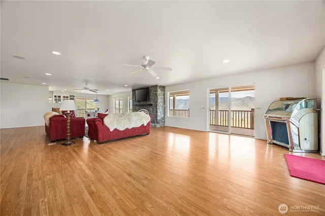 $599,950 | 29 Barn Dance Road, Pateros, WA 98846