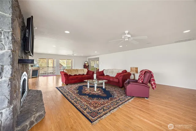 $599,950 | 29 Barn Dance Road, Pateros, WA 98846