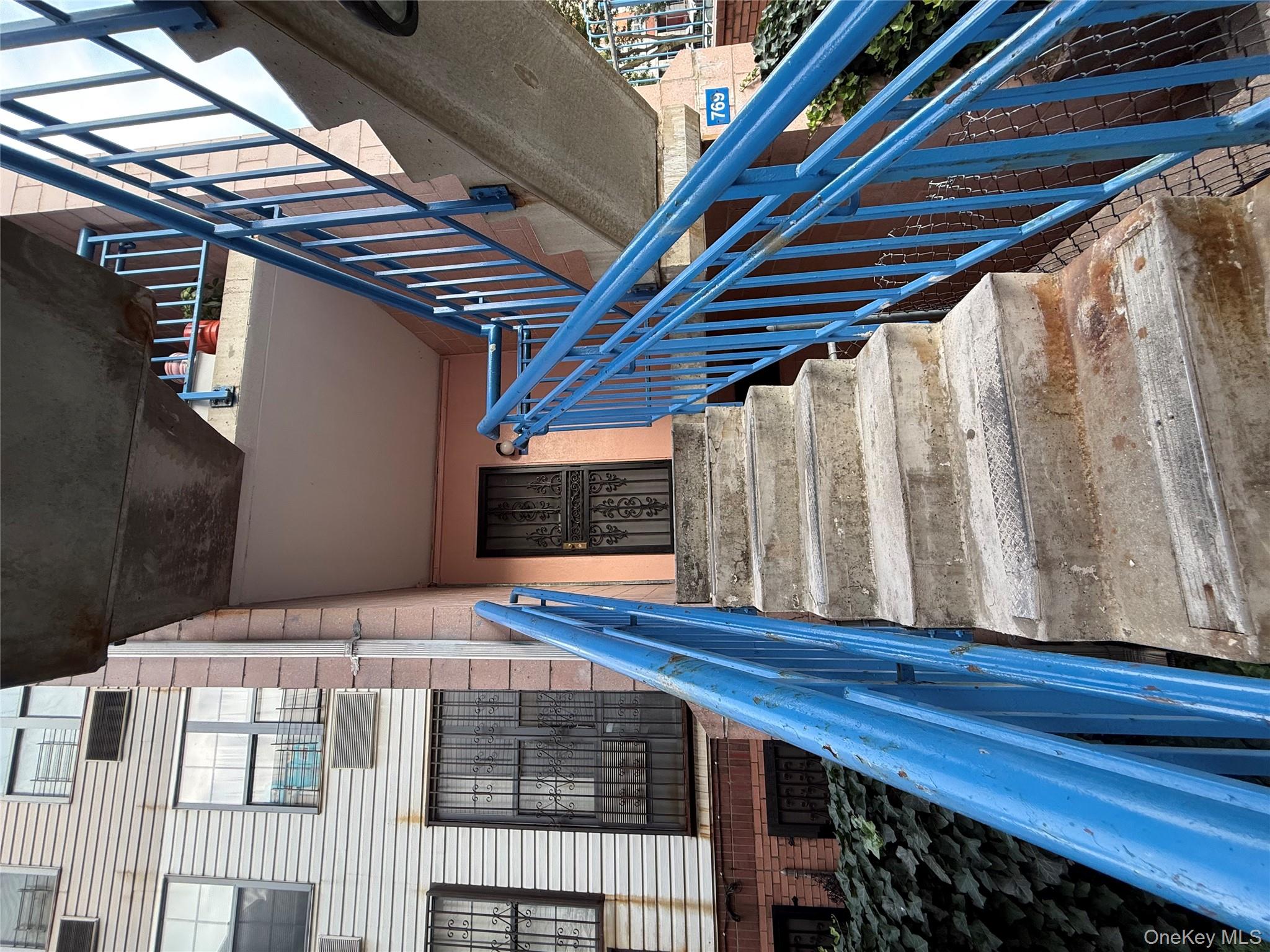 769 St Ann's Avenue, Unit B Bronx, NY 10456 - Photo 38 of 48 a view of entryway