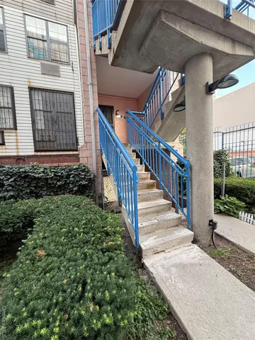 $389,000 | 769 St Ann's Avenue, Unit B | Woodstock