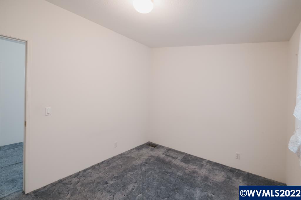 33125 Southwest White Oak ( Road, Unit 3 Corvallis, OR 97333 - Photo 33 of 40 Gallery Image 33