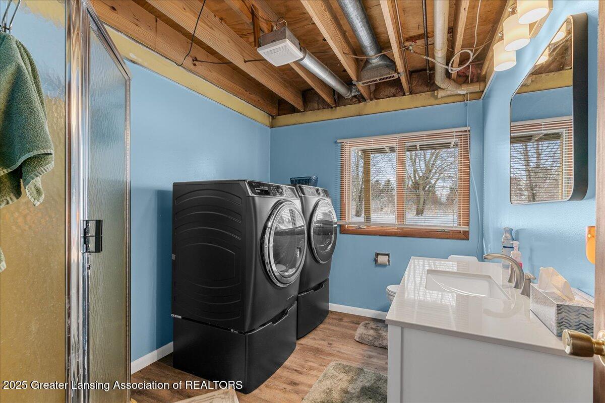 4244 Marshall Road Charlotte, MI 48813 - Photo 29 of 45 Laundry