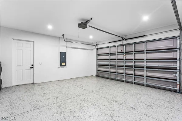 a picture of city view