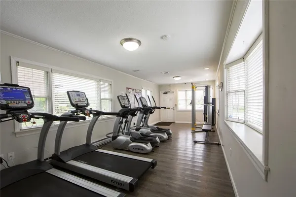 $2,025 | 3 Admiralty Drive, Unit 115, Middletown, RI 02842