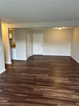 $2,025 | 3 Admiralty Drive, Unit 115, Middletown, RI 02842