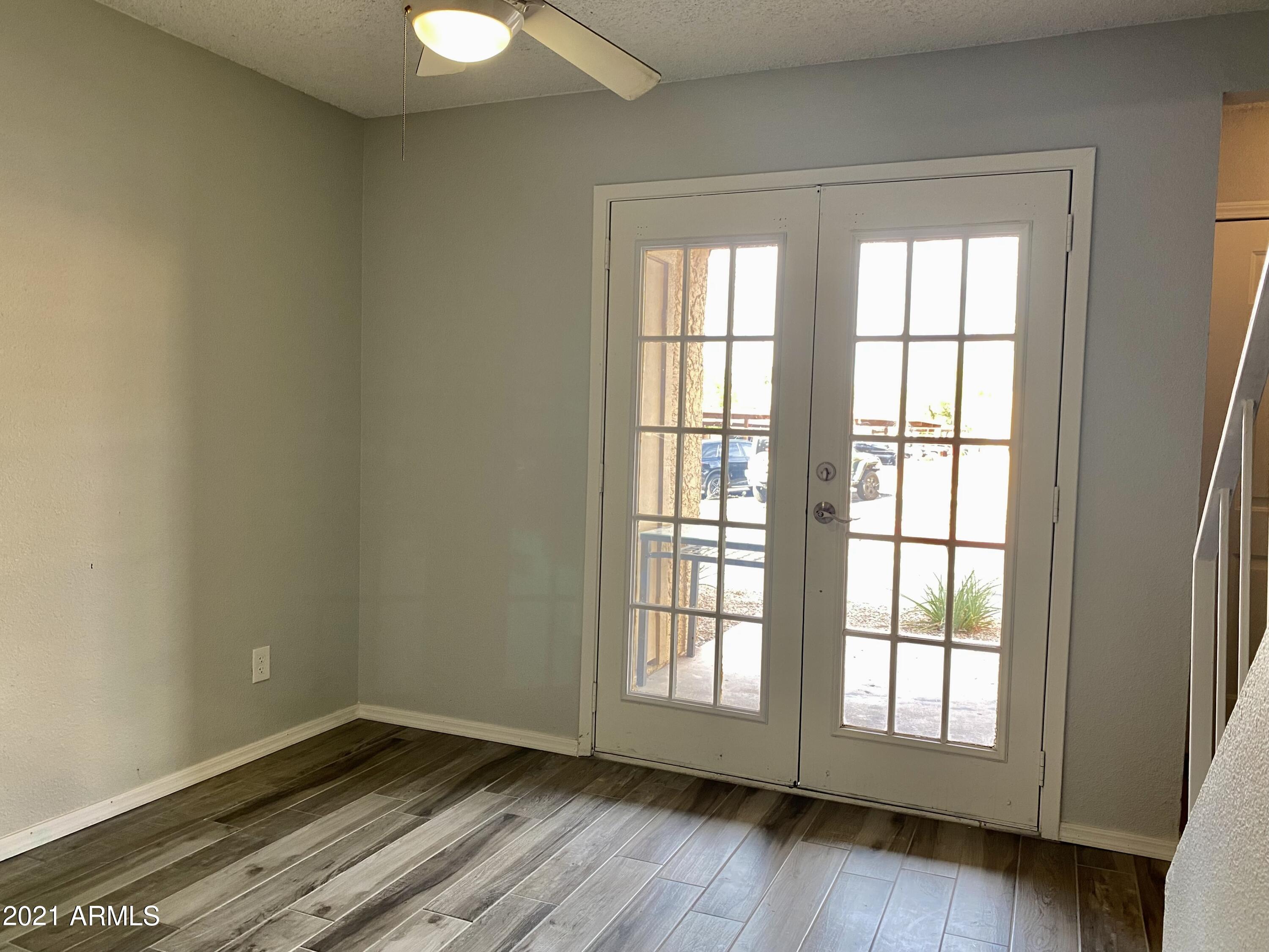 3511 East Baseline Road, Unit 1048 Phoenix, AZ 85042 - Photo 5 of 21 17FC497E-68C1-4787-8DE0-B0907A4E9678