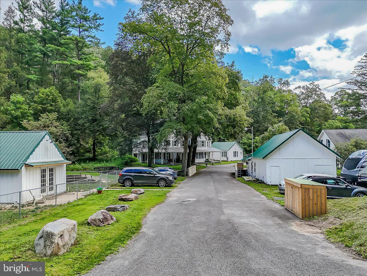 3585 Fairyland Road Lehighton, PA 18235 - Photo 2 of 109