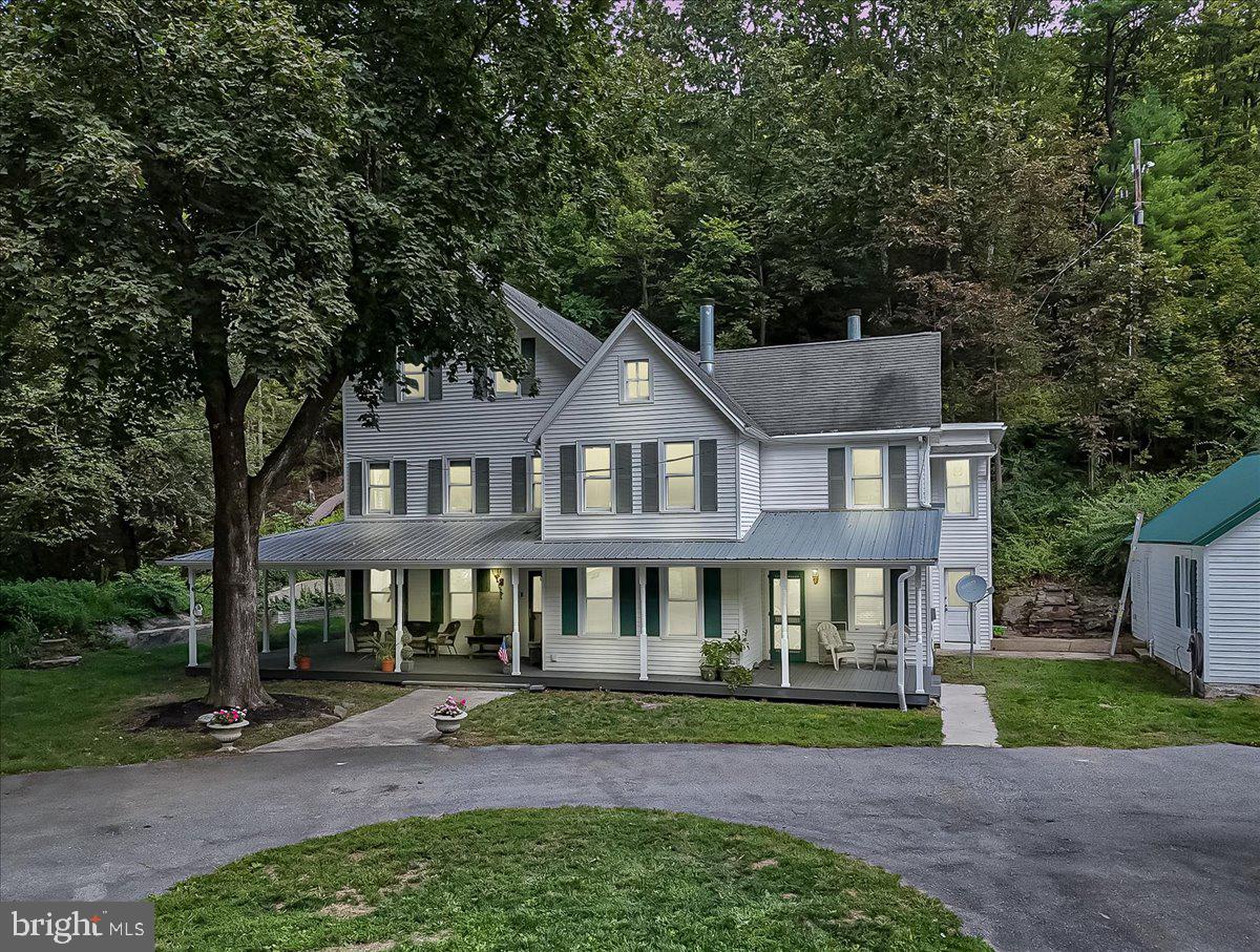 3585 Fairyland Road Lehighton, PA 18235 - Photo 7 of 109 a front view of a house with a yard
