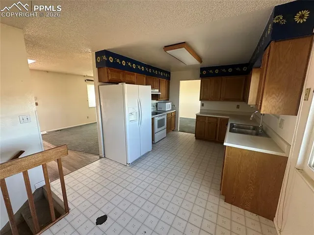 $309,000 | 6855 Blue River Way, Colorado Springs, CO 80911