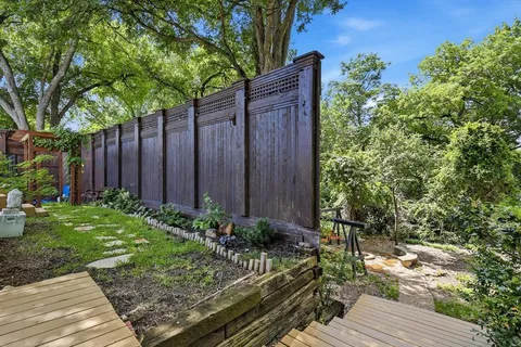 $969,000 | 14917 Oaks N Drive, Addison, TX 75254